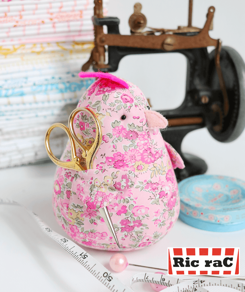 Chicken caddy: chicken pincushion softie – jodiericrac